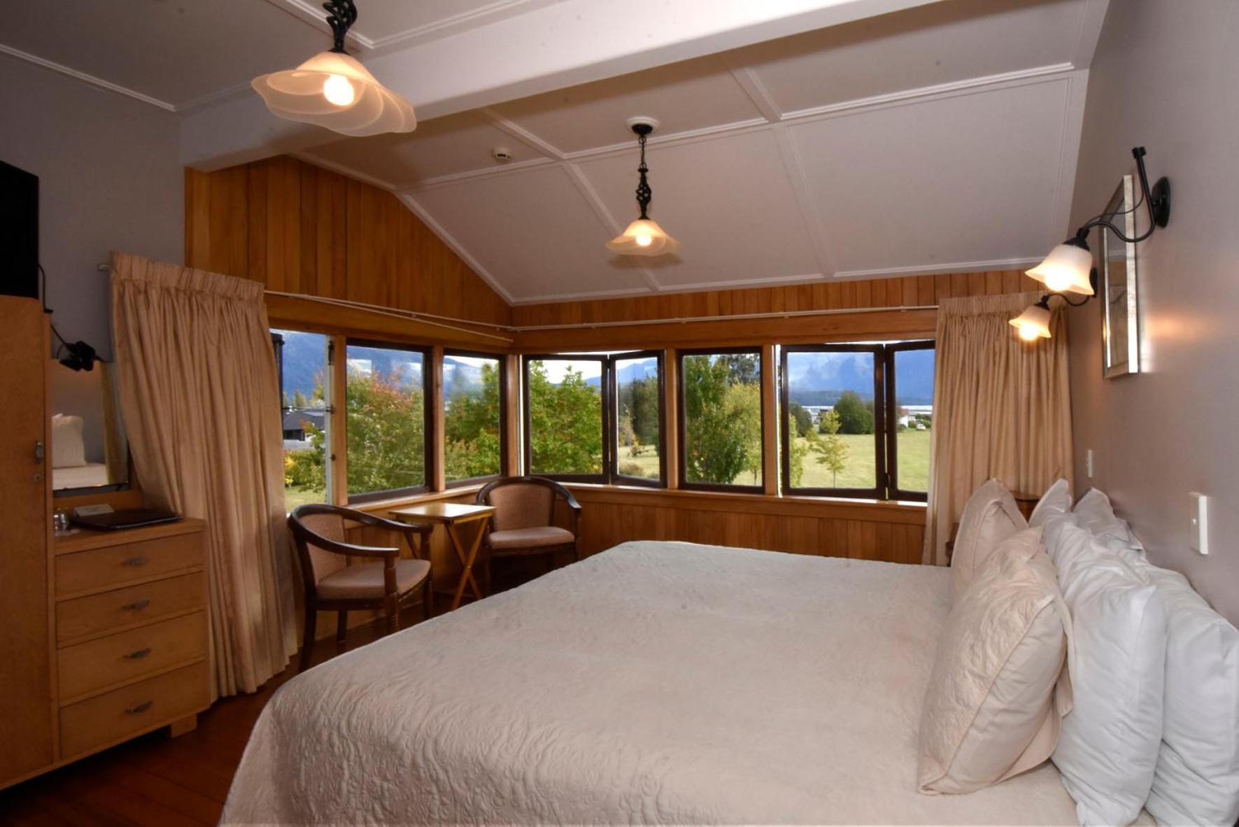 Te Anau Lodge Kültér fotó